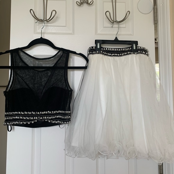 Dresses & Skirts - Homecoming dress